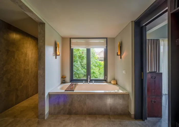 De Suma - Fully Staffed Luxury In Prime Seminyak, Walk To *