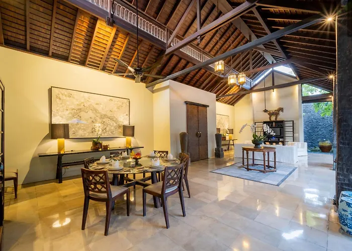 De Suma - Fully Staffed Luxury In Prime Seminyak, Walk To Villa *
