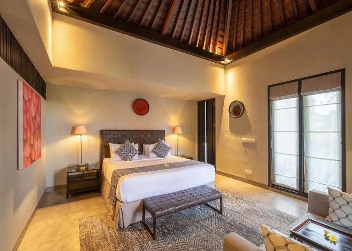 De Suma - Fully Staffed Luxury In Prime Seminyak, Walk To *