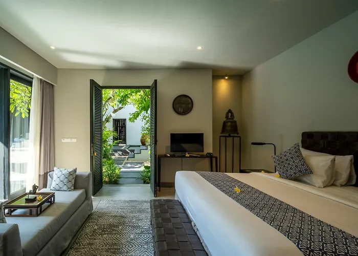 De Suma - Fully Staffed Luxury In Prime Seminyak, Walk To