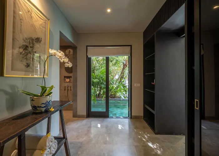 De Suma - Fully Staffed Luxury In Prime Seminyak, Walk To Villa
