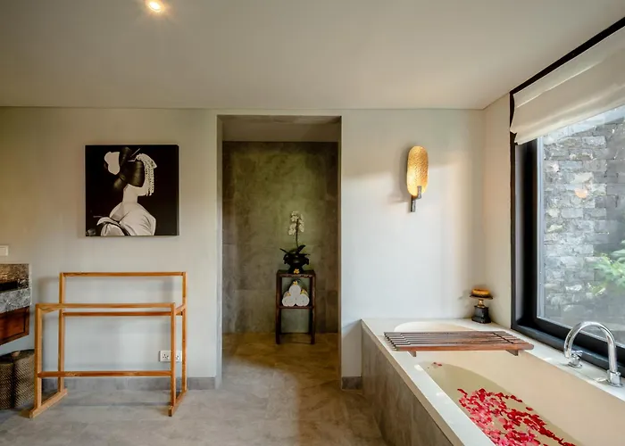 De Suma - Fully Staffed Luxury In Prime Seminyak, Walk To *
